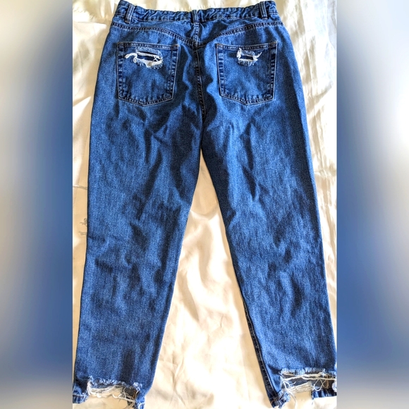 Refuge Denim MOM Distressed Jeans - Picture 11 of 16